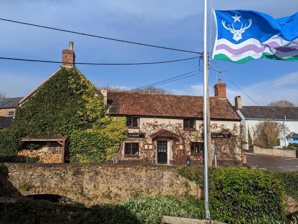 The White Horse Inn ワッシュフォード エクステリア 写真
