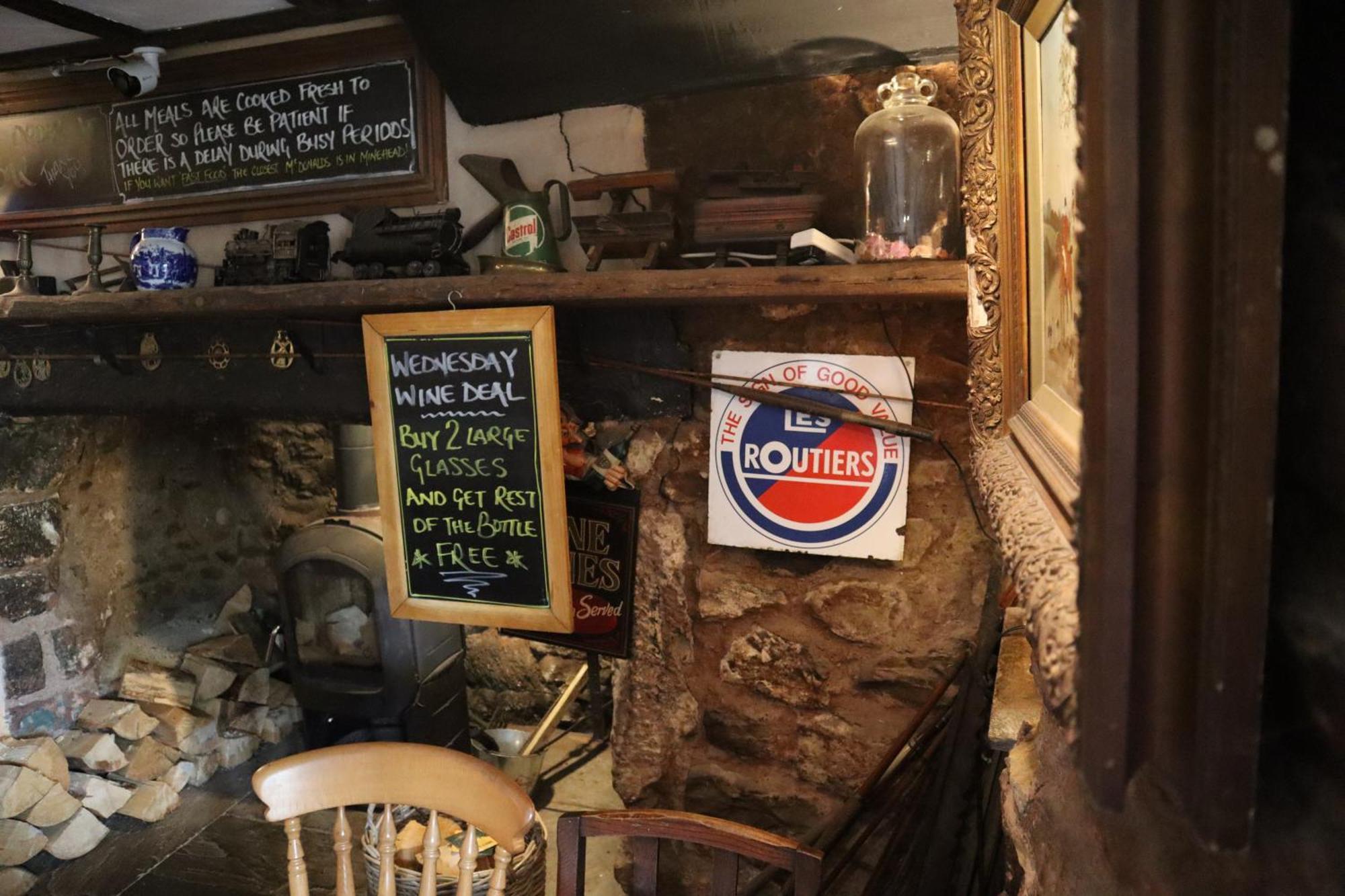 The White Horse Inn ワッシュフォード エクステリア 写真